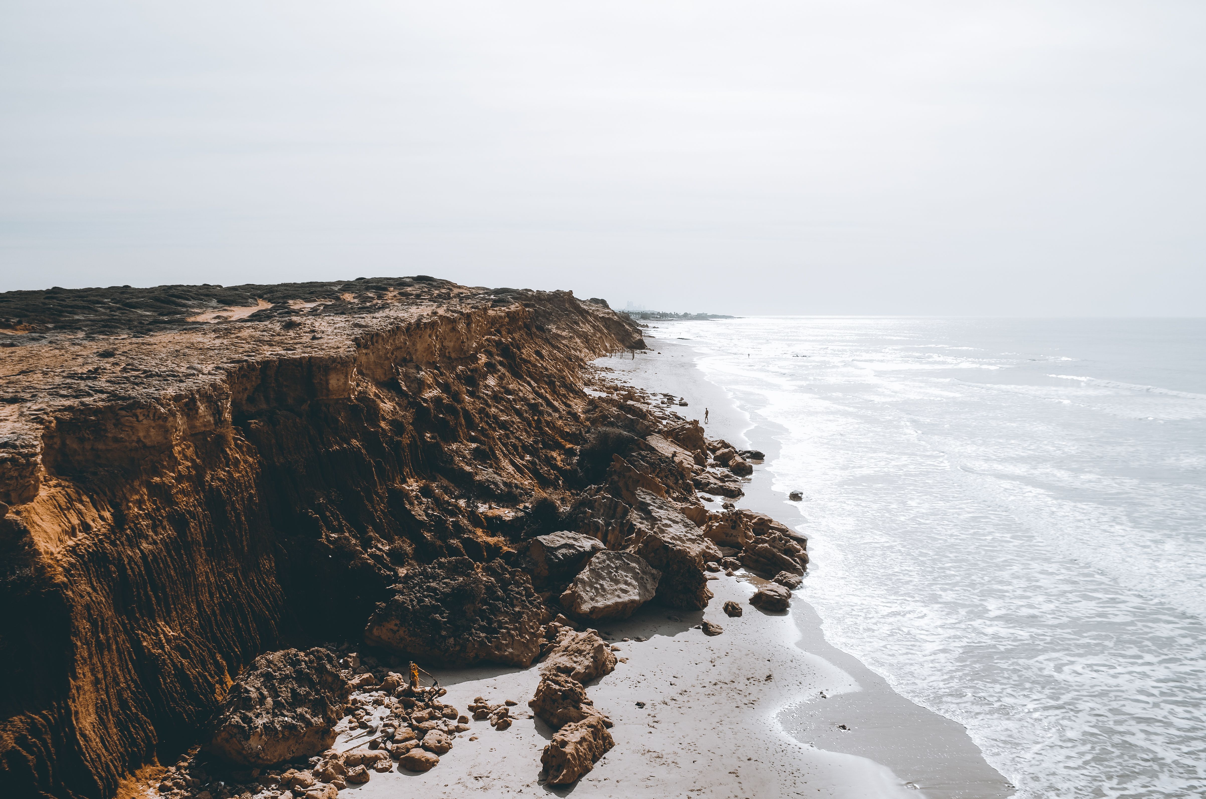 Rock Formation on the Seashore · Free Stock Photo