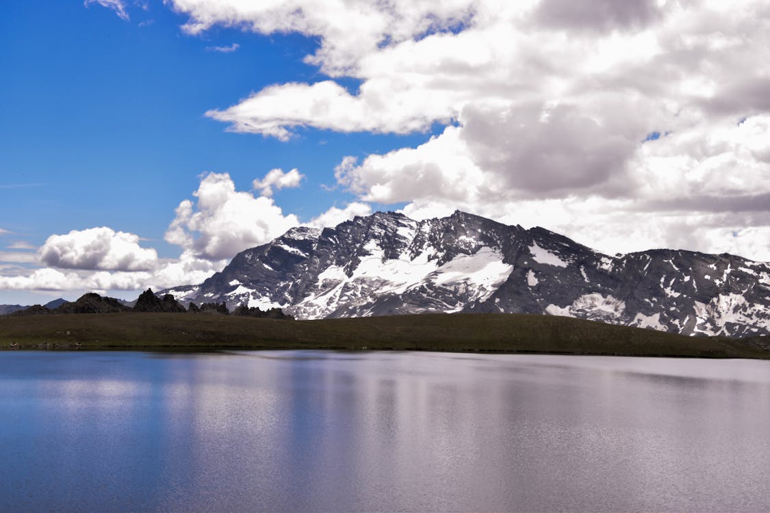 Kostenloses Stock Foto zu atemberaubend, blauer himmel, dämmerung