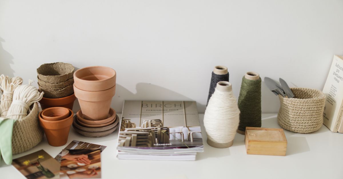 10 astuces DIY pour organiser votre espace de travail efficacement