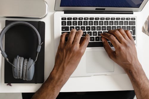 Základová fotografie zdarma na téma klávesnice, notebook, přenosný