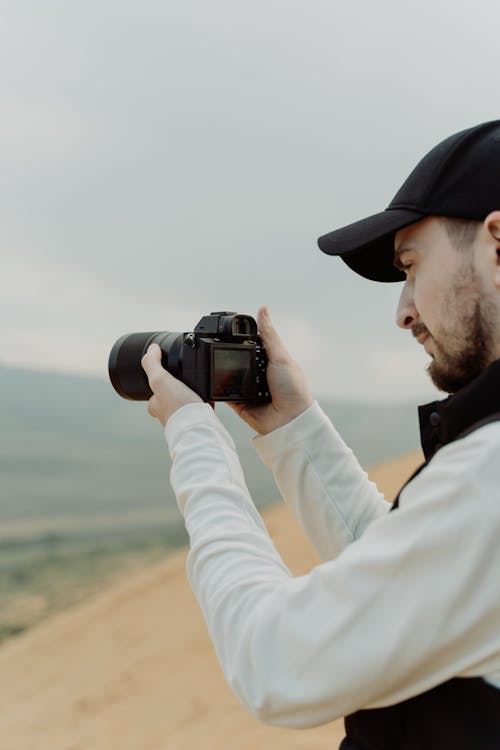 Immagine gratuita di avvicinamento, berretto, dslr