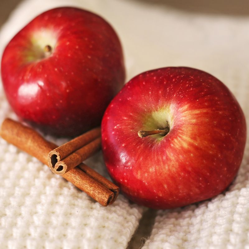 Budget Apple Cinnamon Muffins