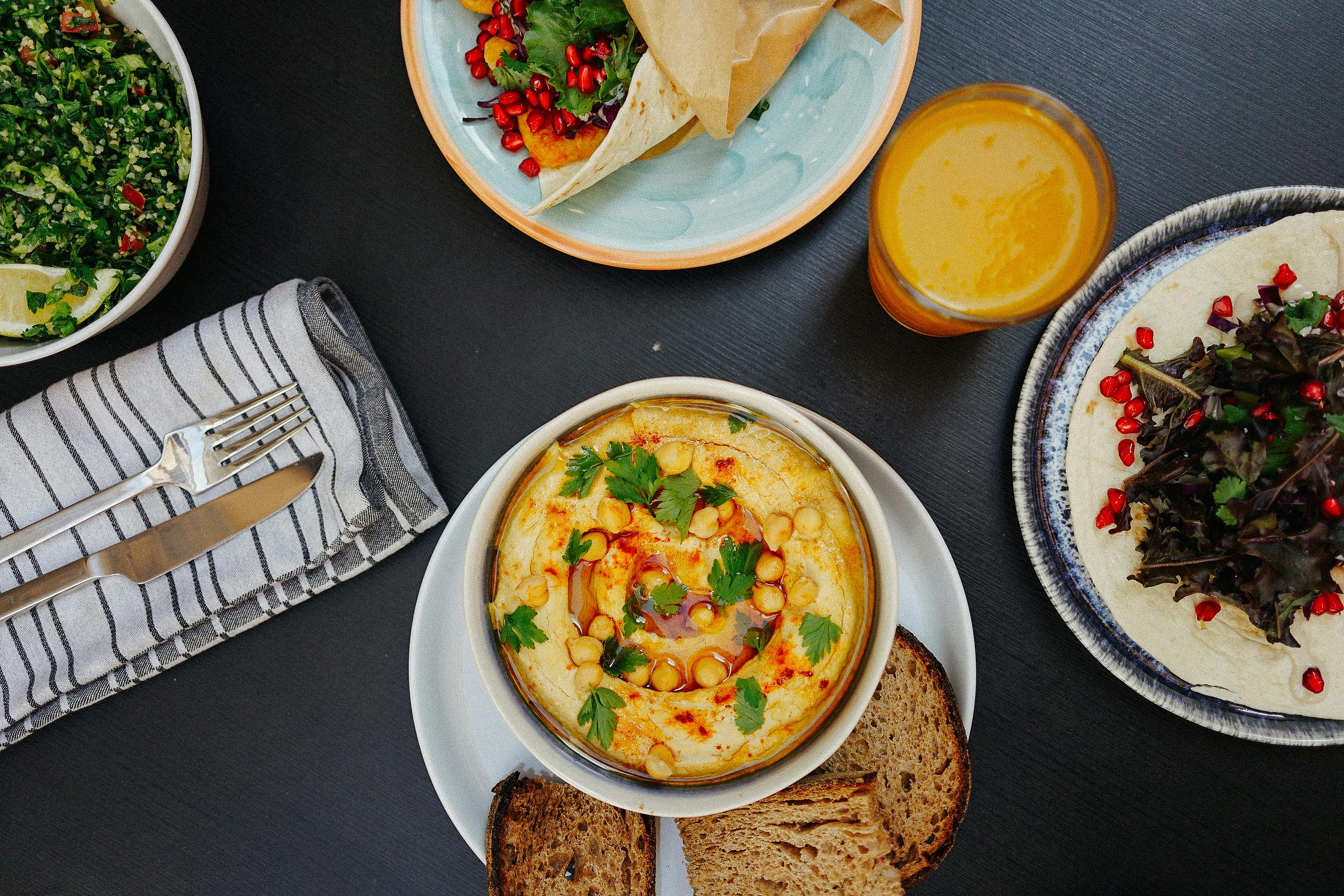 How to Prep 5 Mediterranean Diet Meals for the Week in Under an Hour — Photo by Dasha Klimova on Pexels