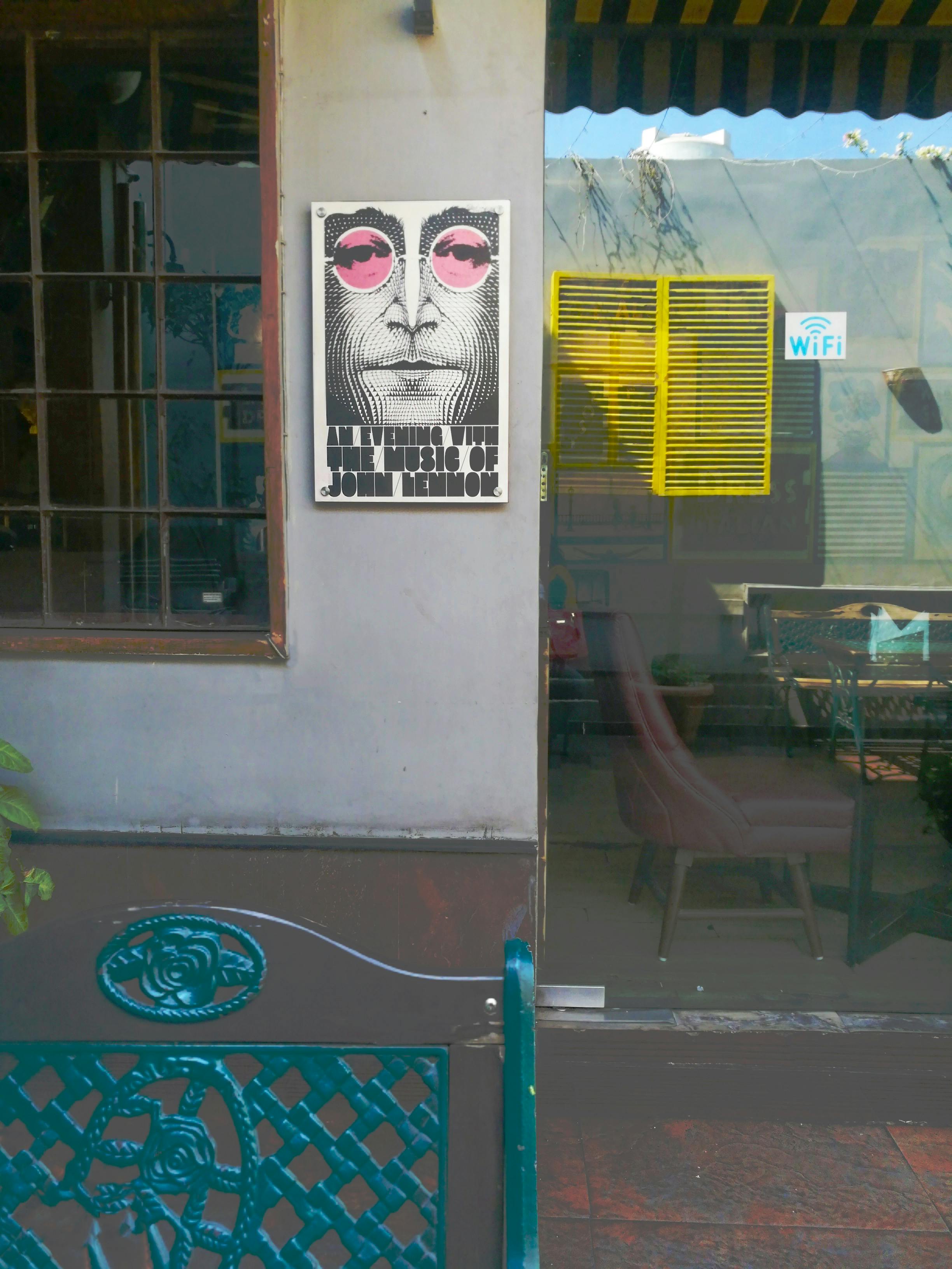 Foto Stok Gratis Tentang Connaught John Lennon Kafe Bar