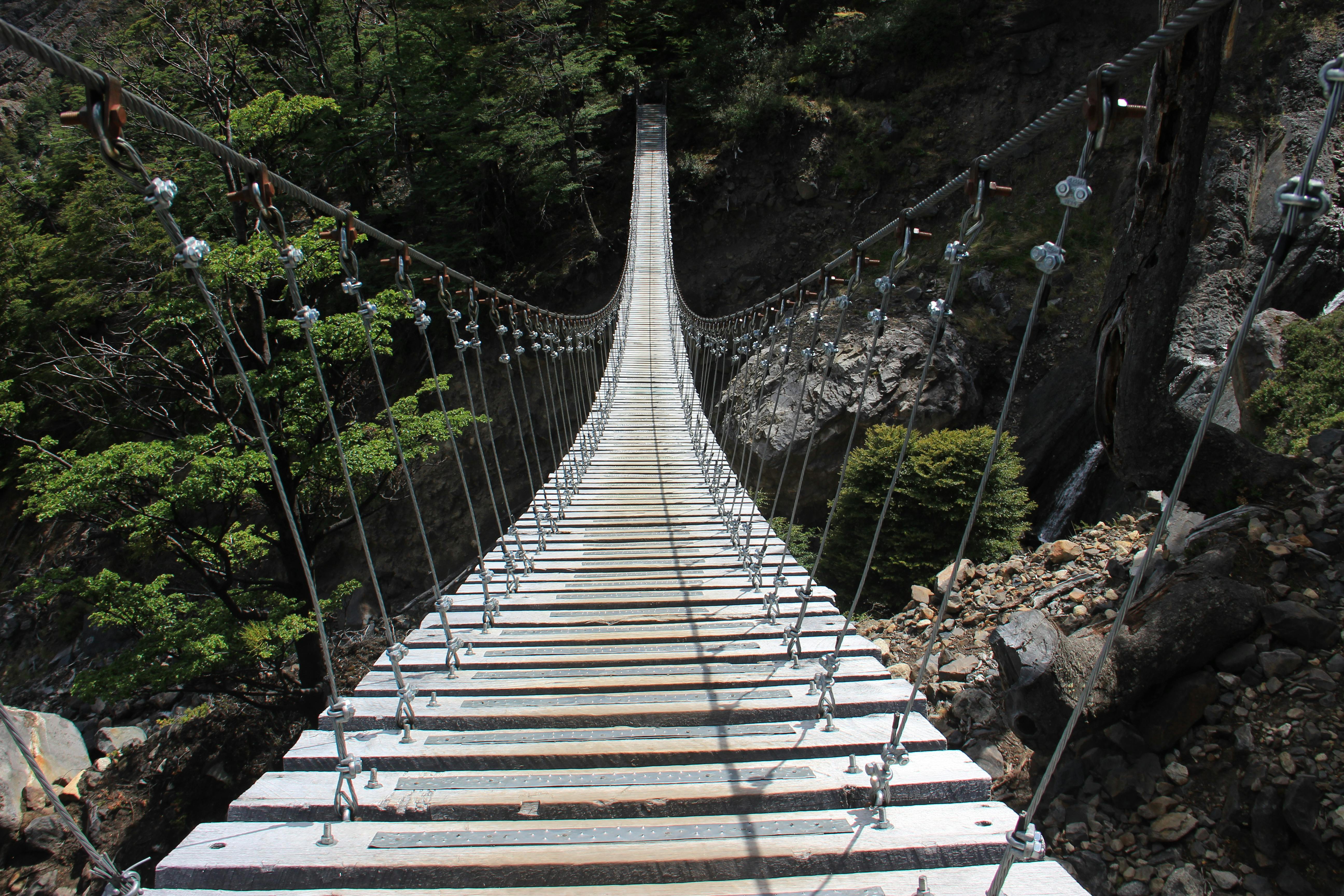 The Impossible Bridge: How China Conquered the 565m Gorge