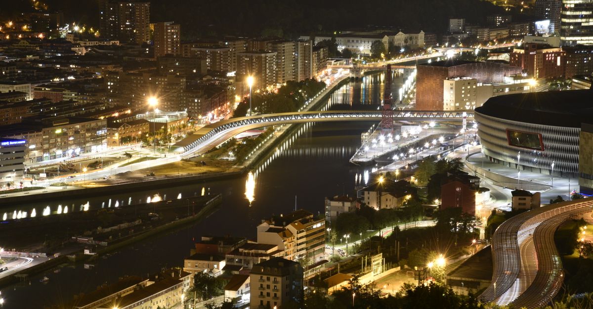 Innovación y diversificación en 10 ciudades tras el fin de su industria tradicional Innovación y diversificación en 10 ciudades tras el fin de su industria tradicional