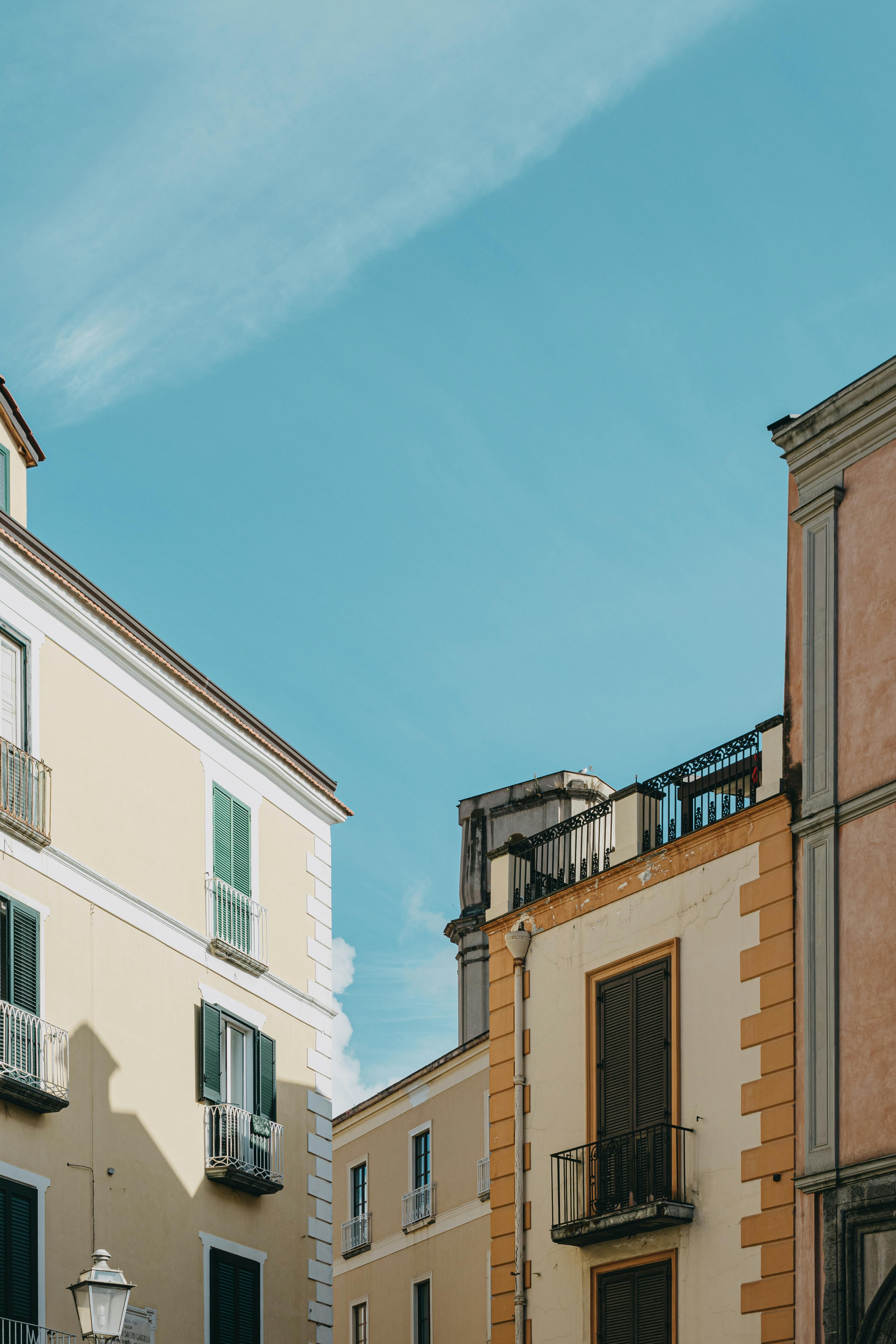 White 3-storey House · Free Stock Photo