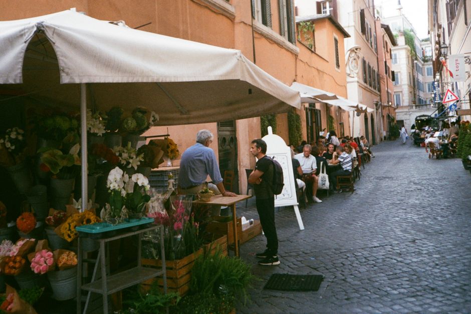 My Honest Travel Backpack pros and cons Review for Rome’s Cobblestone Commute