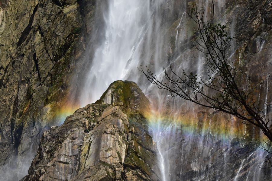 Vasudhara Falls photo 3