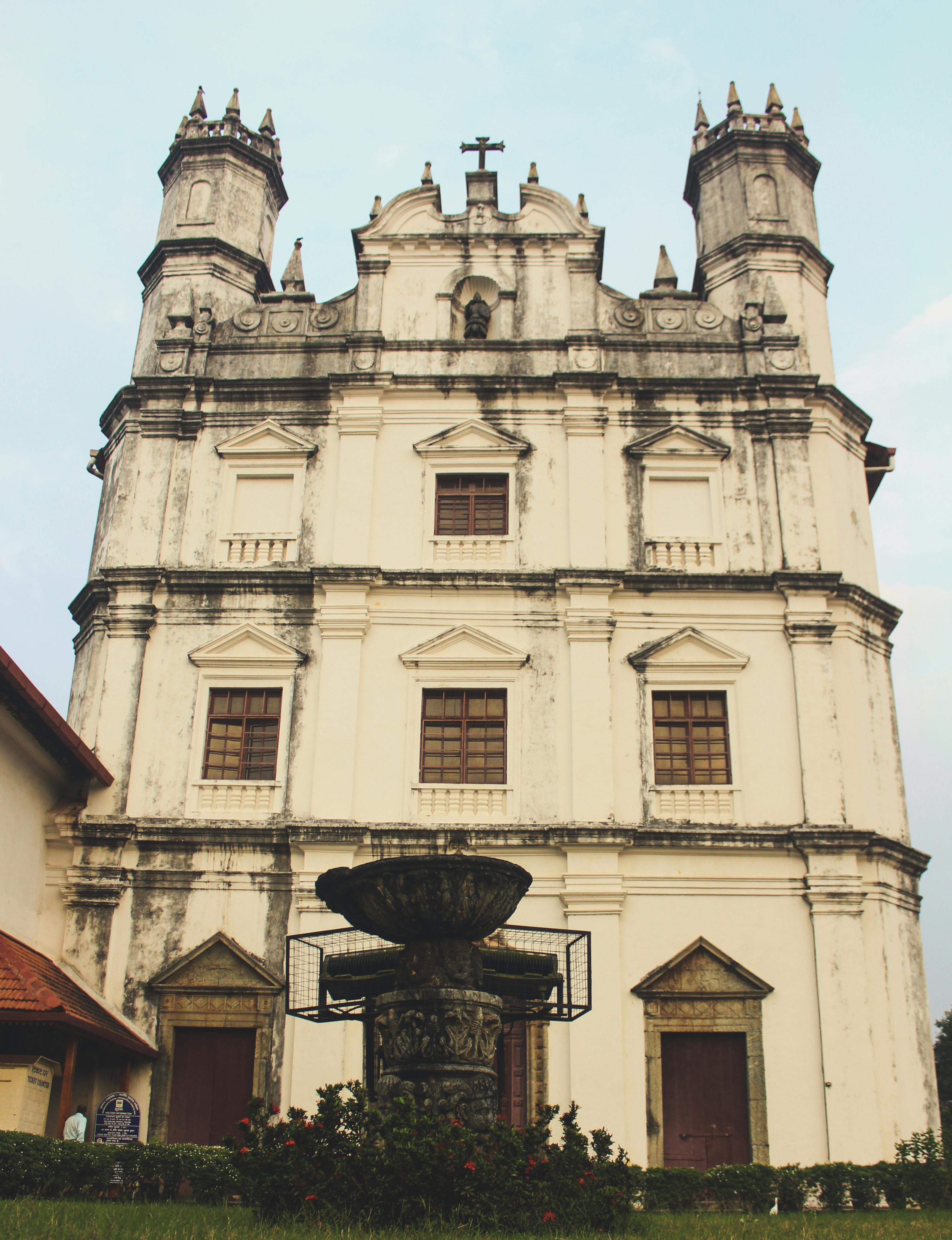 Kostenloses Foto zum Thema altes gebäude, altstadt, museum