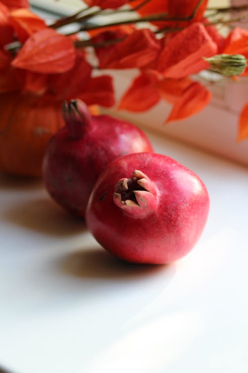 Foto stok gratis buah delima, Daun-daun, lezat