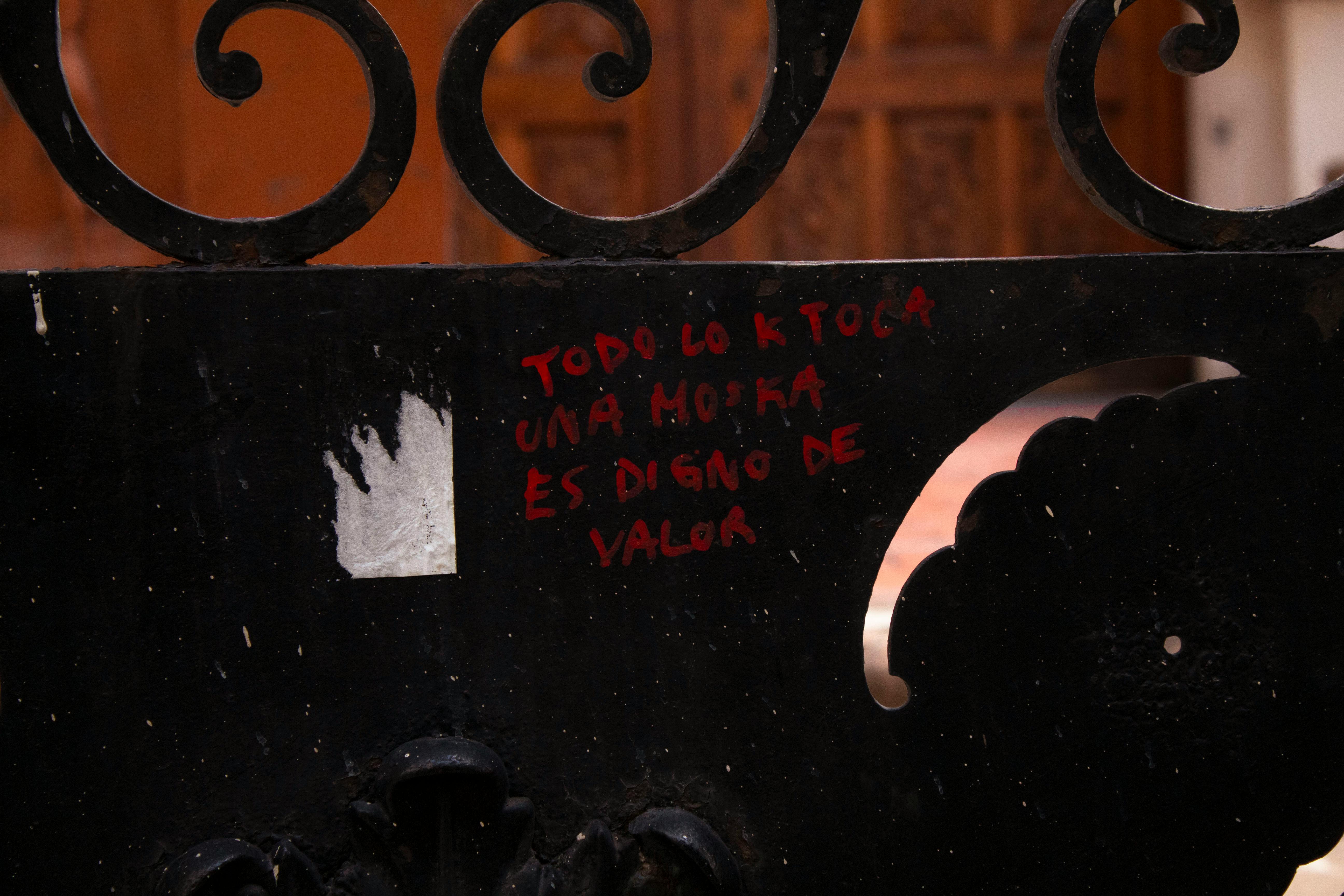 Close-up of a custom-printed canvas bag showcasing a logo.