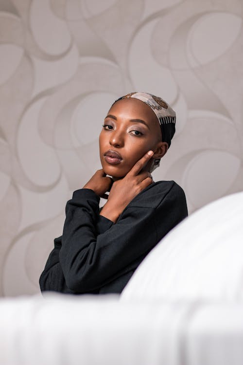 Free African Model Posing in Hotel Room Stock Photo