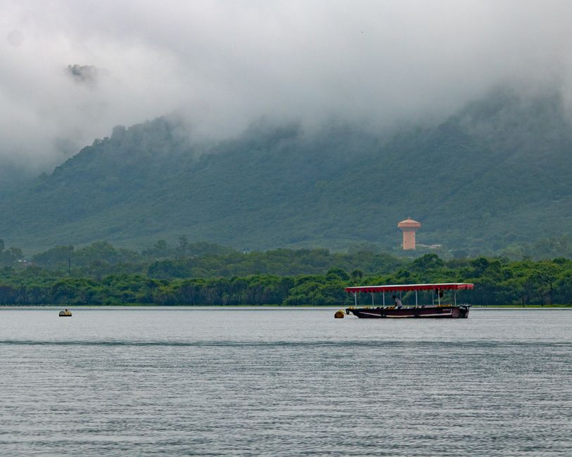 Fateh Sagar Lake