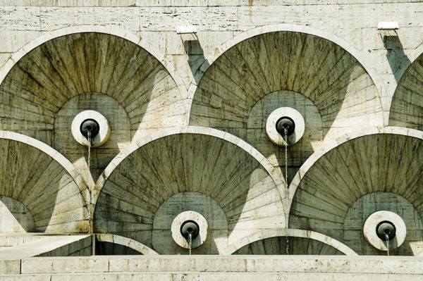 Arched ceiling pattern — Roberto Castano on Pexels