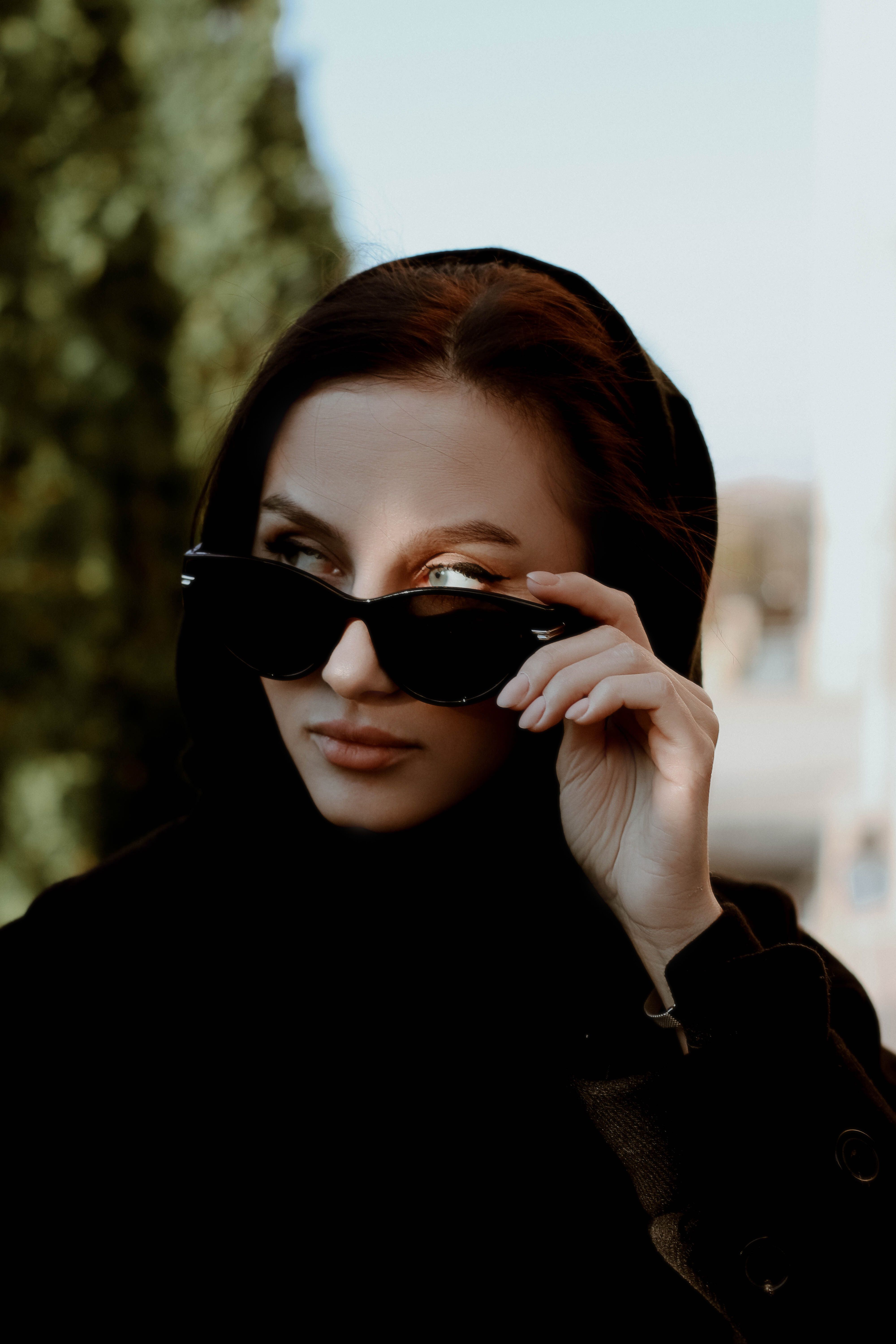 Woman in Black Clothes and Sunglasses · Free Stock Photo