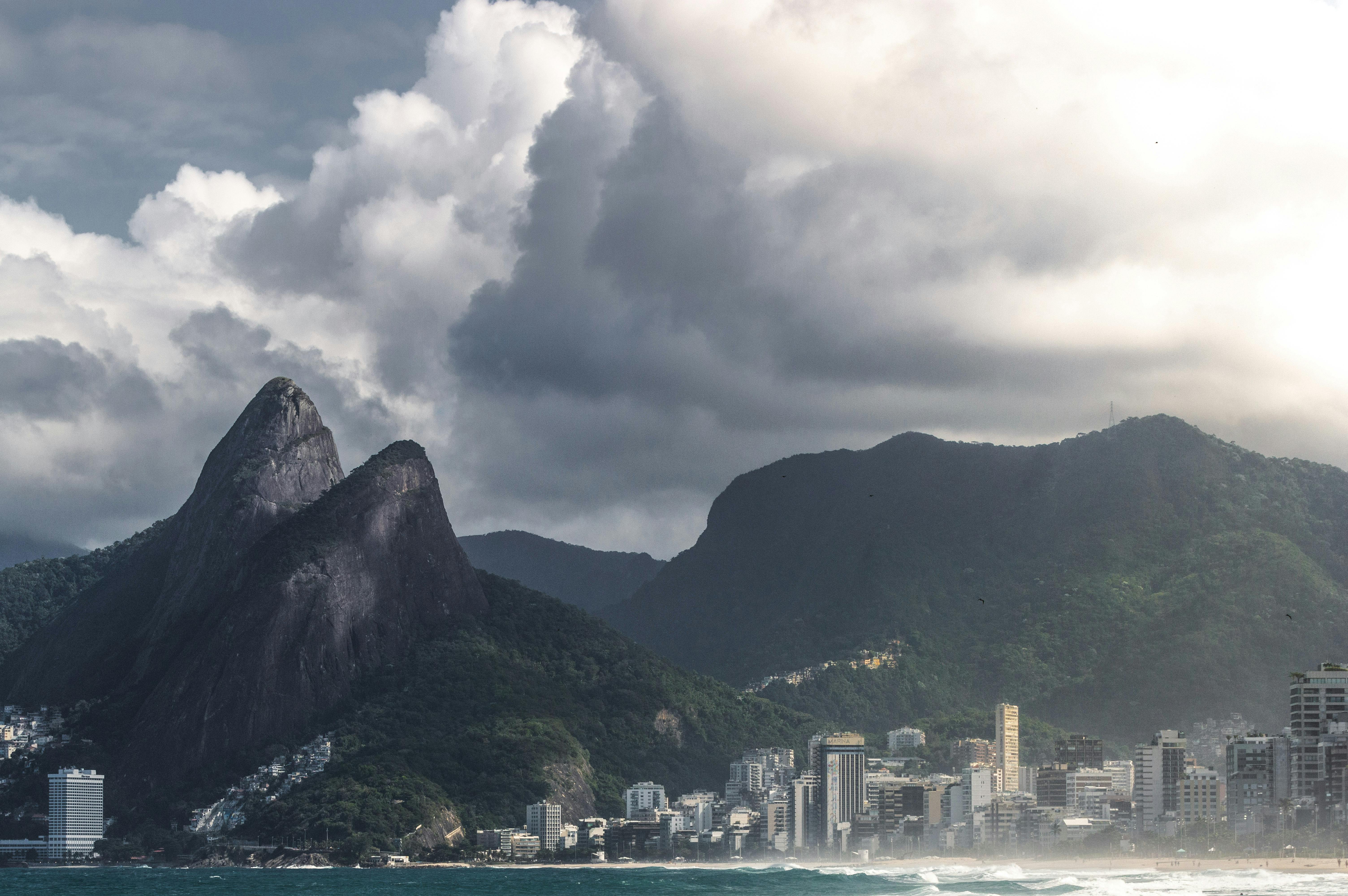 La costa de Río de Janeiro y el océano Atlántico