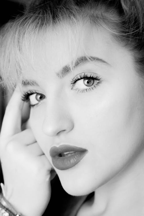 Free Grayscale Photography of Woman Wearing Lipstick Stock Photo