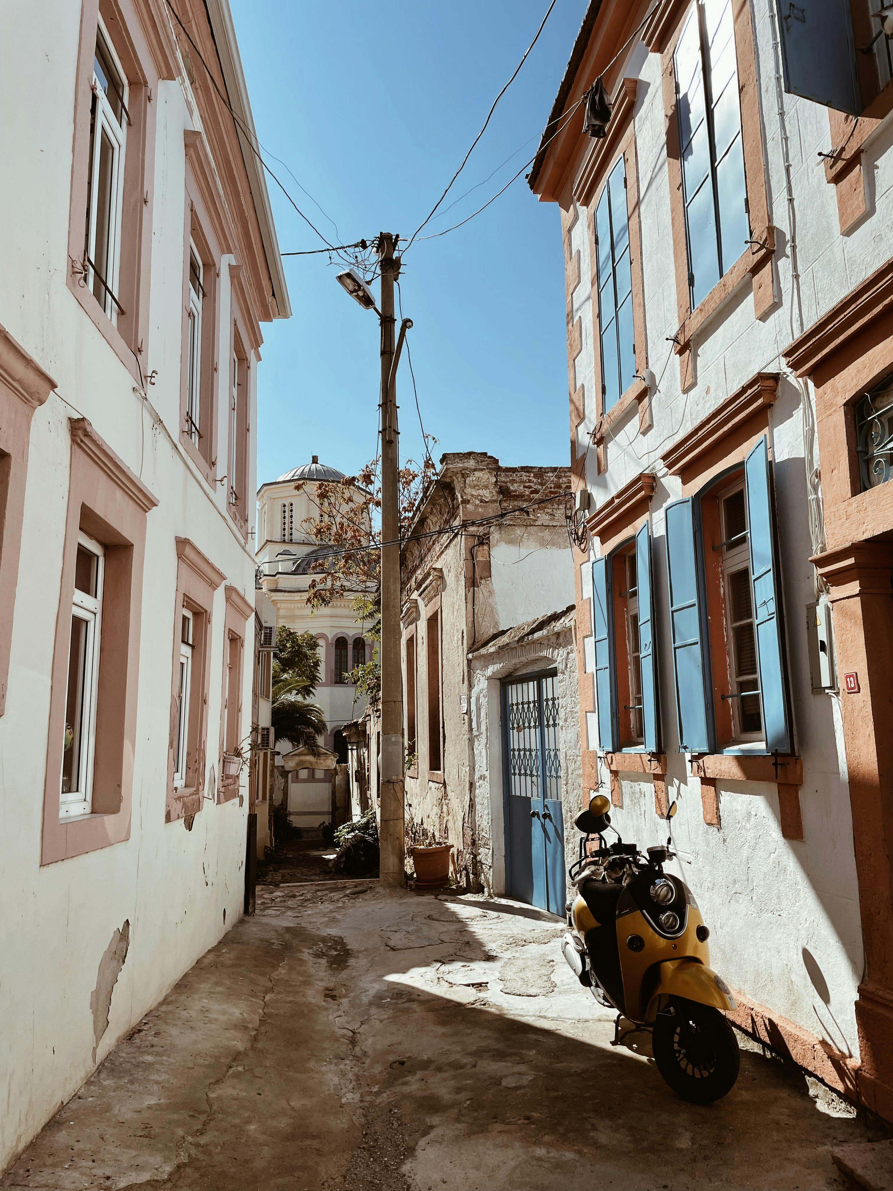 Are concrete houses cheaper to build?