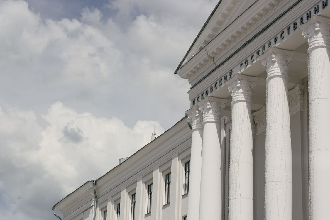 Classical Building with Columns Facade · Free Stock Photo
