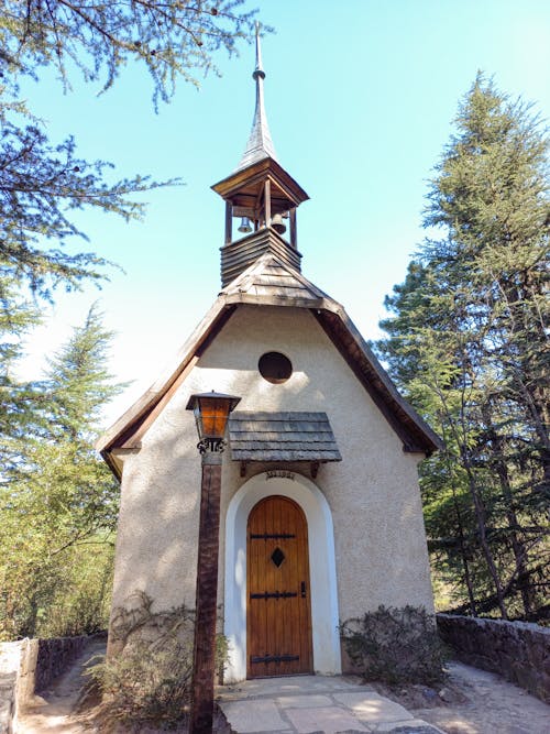 Free stock photo of church building, free photos, green mountains
