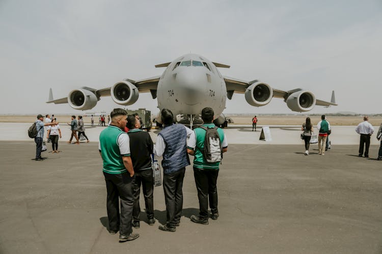 People Looking At Boeing C17