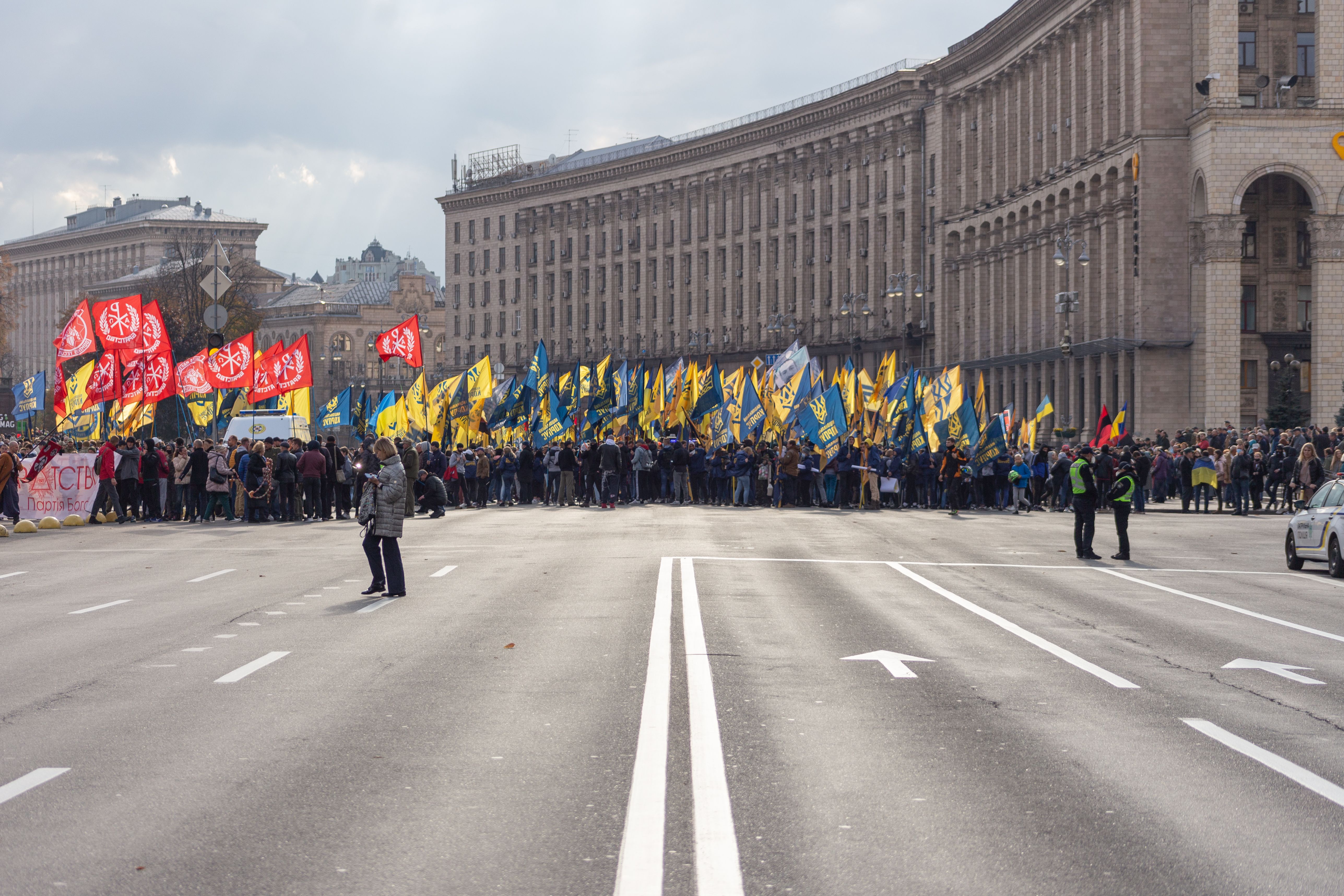 Zelensky names new Ukraine army chief after protests oust defense minister