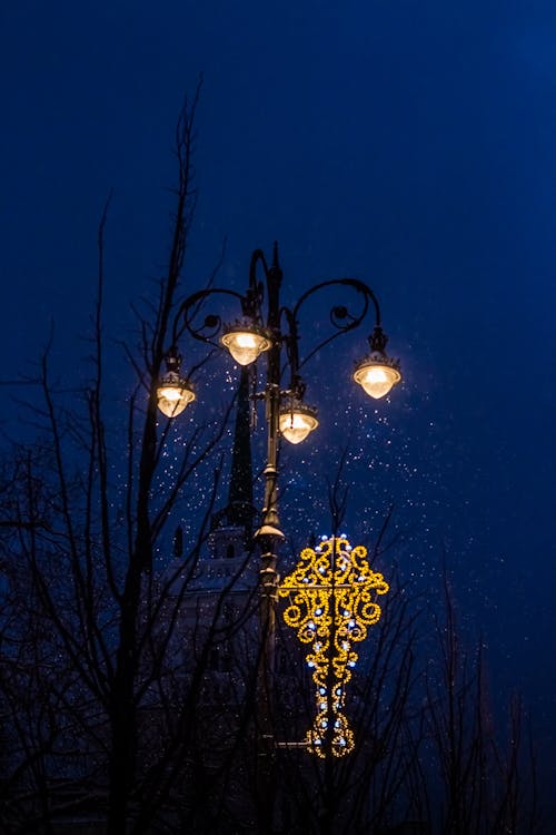 Lighted Lamppost