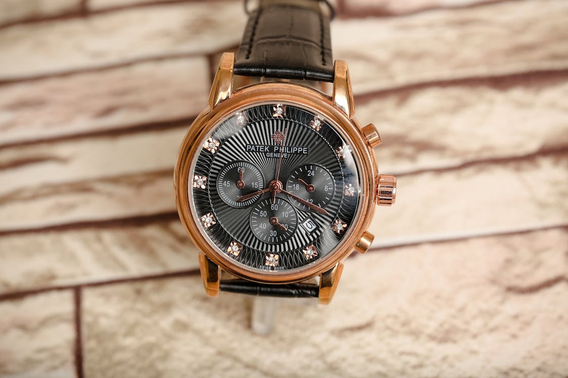 Copper Gold Brand Watch with Black Dial and Strap
