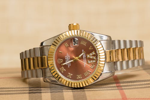 Free Gold and Silver Round Analog Watch Stock Photo