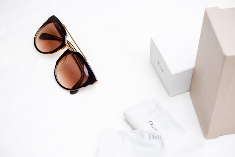  Dior Sunglasses With Black And Gold Frame 