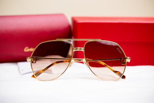 Gold Framed Aviator Style Sunglasses