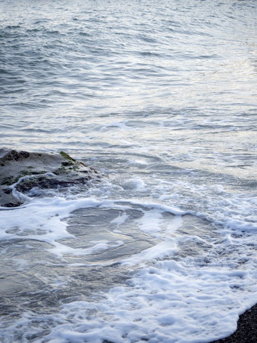 Waves Hitting Rocks