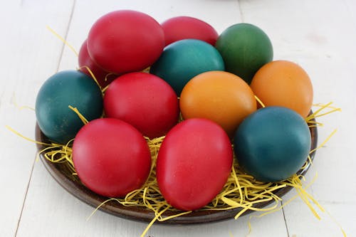 Free Red, Orange, and Green Printed Eggs Screenshot Stock Photo