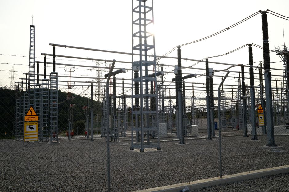 Composição detalhada dos componentes da conta de luz no Brasil