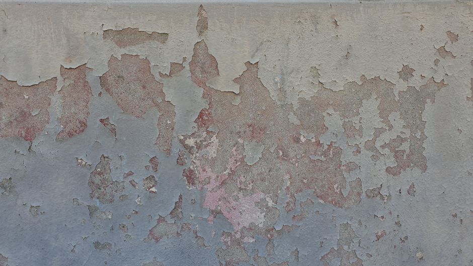 How do you feel when looking at an intricate painting with various shades of blue?