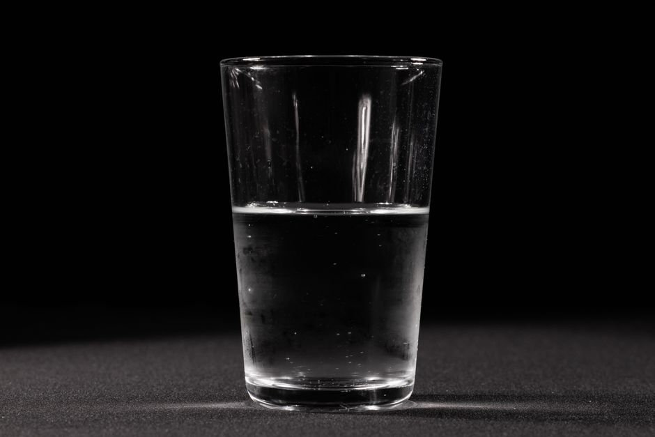 water glass lifestyle photo 2