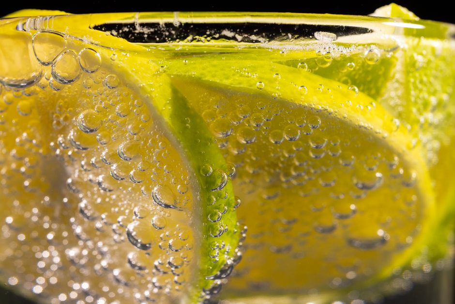 sparkling lemon drink glass bubbles