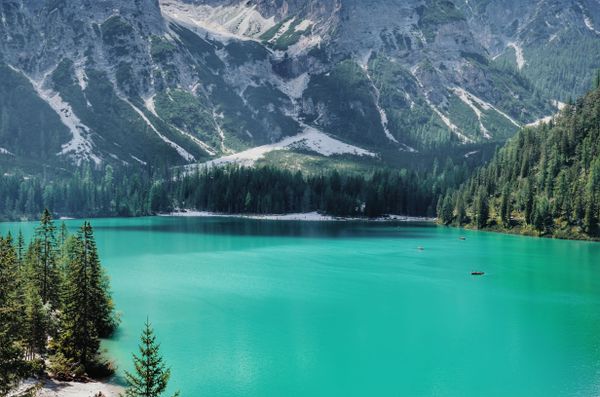 Turquoise mountain lake, photo by photoGraph on Pexels
