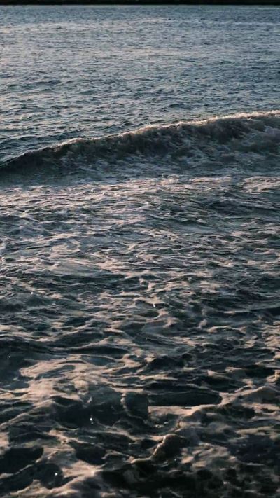 Ahmed ؜'s ocean waves sunset video