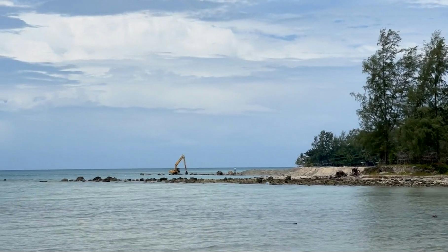 Time Lapse of an Excavator Working on an Island Free Stock Video Footage, RoyaltyFree 4K & HD