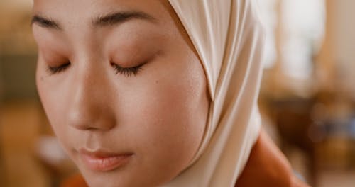 Close Up Video of a Woman Wearing Hijab