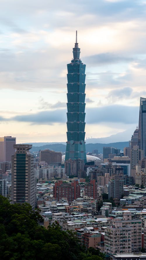 Time Lapse of Day Cycle in Taipei