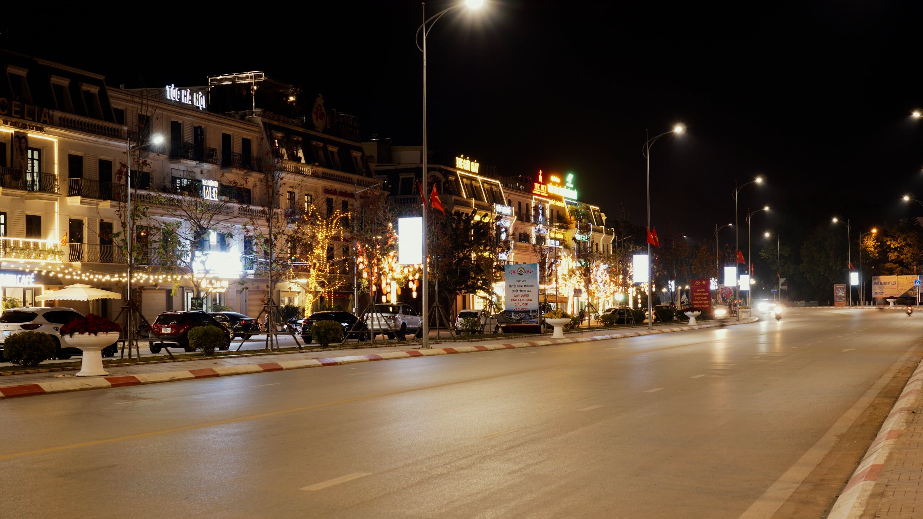 night traffic in vietnamese city 10388074 — free pexels stock footage