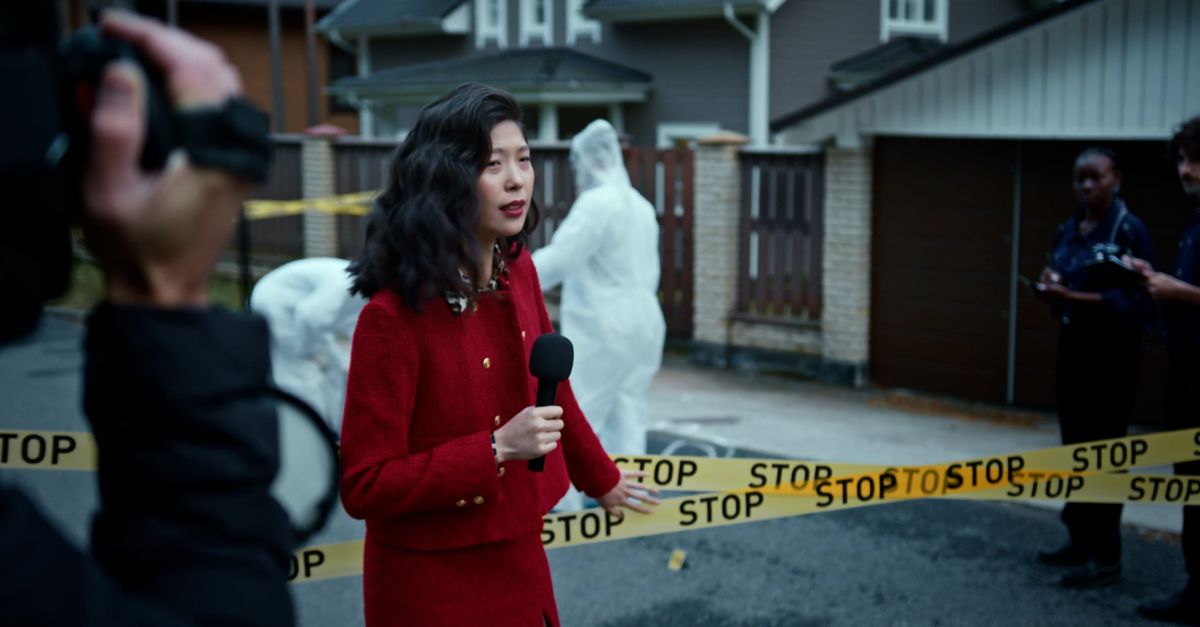 Reporting Scene Female Journalist Reporting from Crime Scene Free Stock Video Footage ...