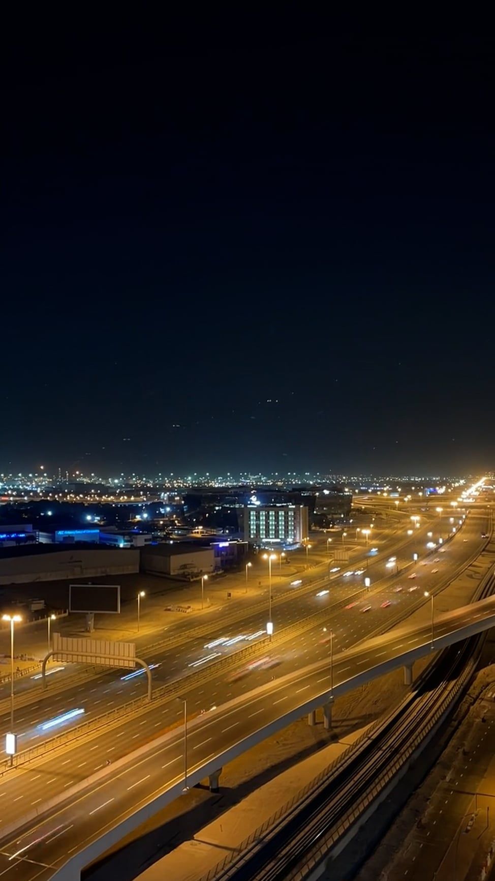 time lapse of night traffic in dubai 10552691