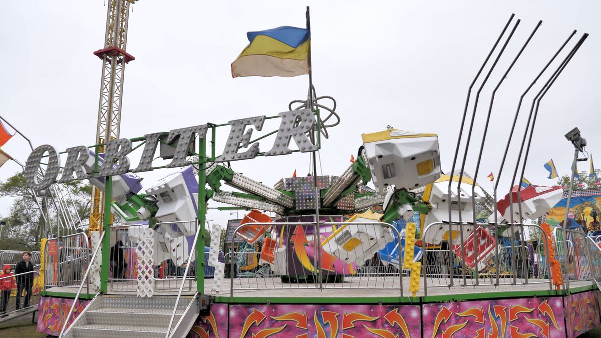 Cataplillar Ride People Enjoying A Caterpillar Ride Free Stock Video Footage, Royalty ...