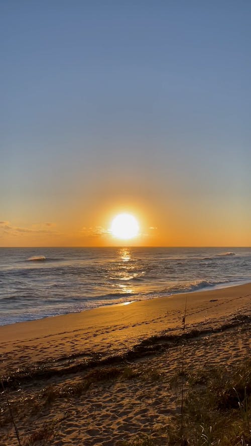 Beutiful Sea at Sunrise