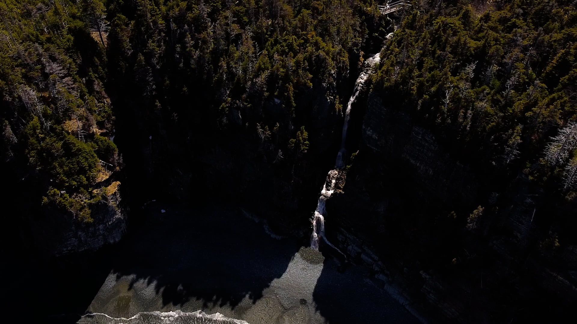 tall waterfall in bay 11300161