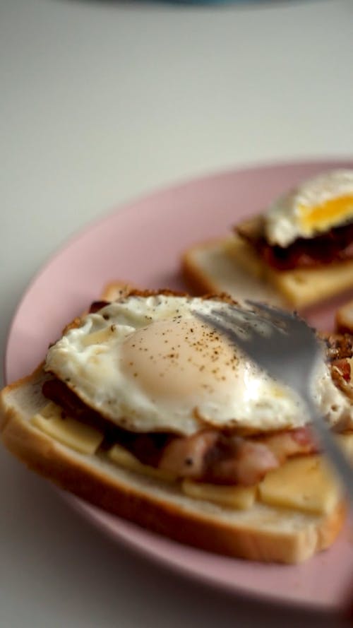 Poached Egg with Bacon and Bread